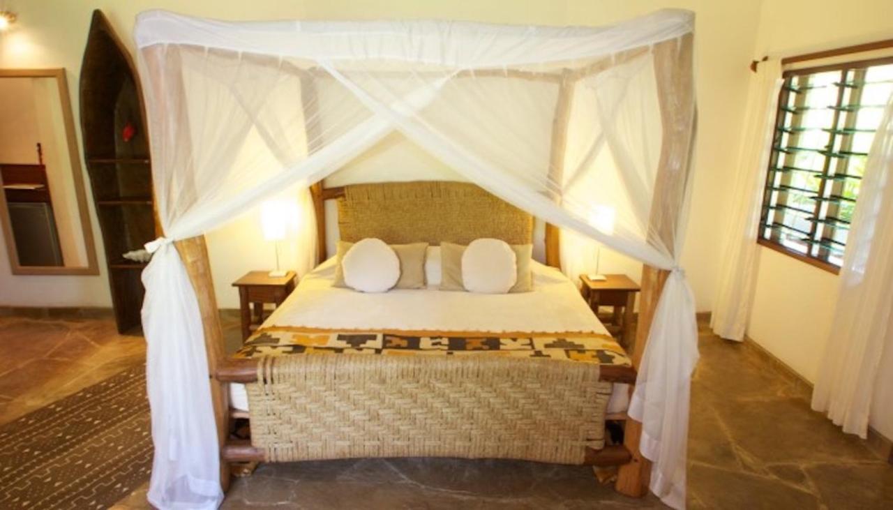 Bed and Breakfast Galu 723-Private Ocean Club à Diani Beach Extérieur photo